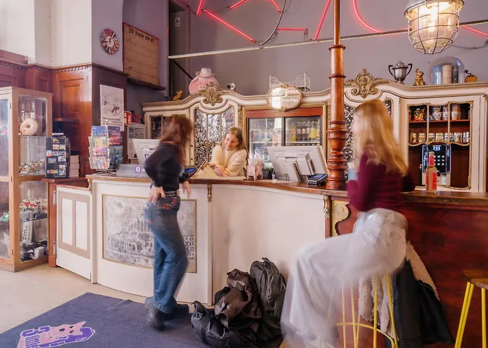 Three Little Pigs - Your Berlin CastleHostel